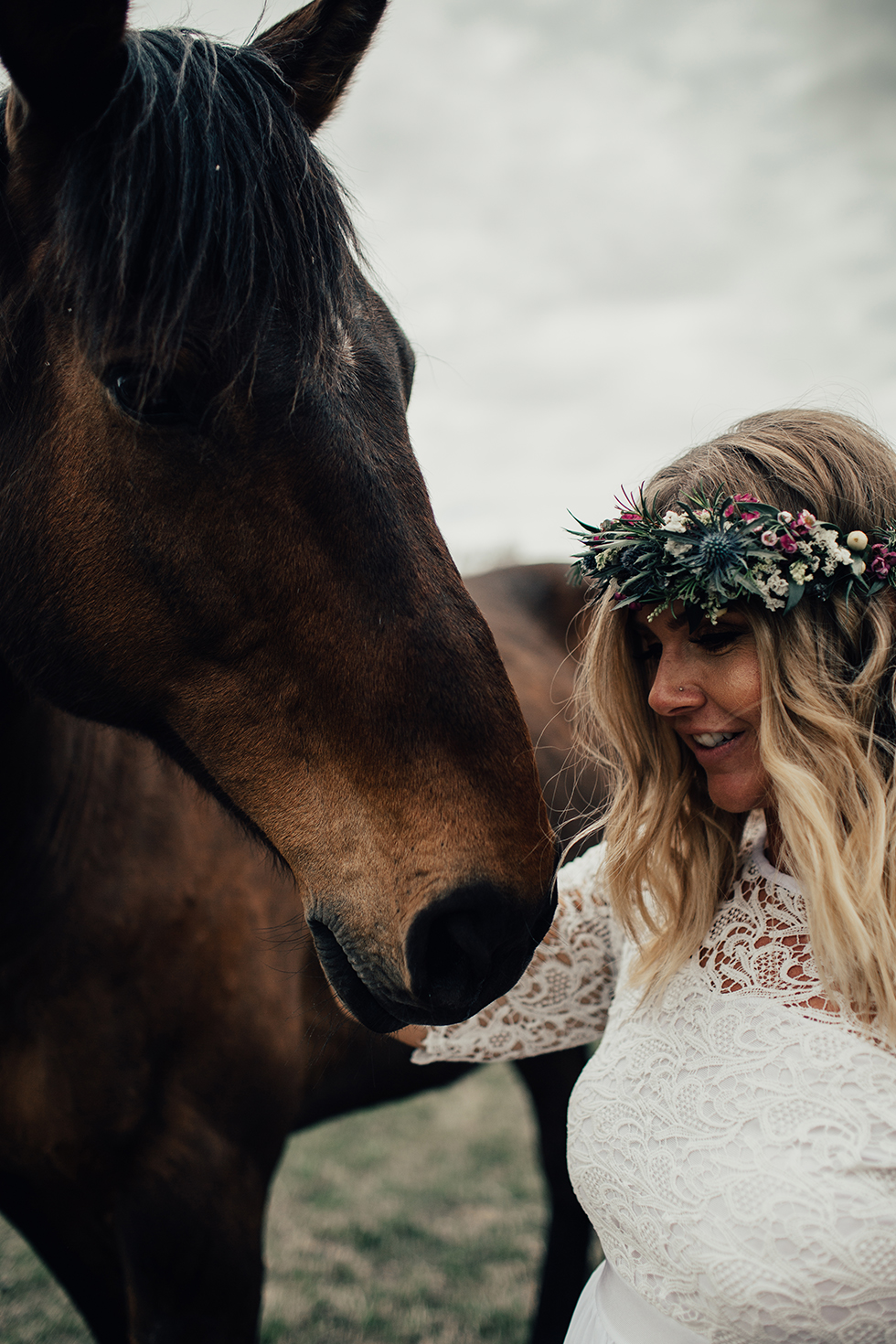 @joshlunt, josh lunt photography, josh lunt, edmonton engagement photographer, edmonton wedding photographer, edmonton lifestyle photographer, edmonton portrait photographer, junebug weddings, the knot