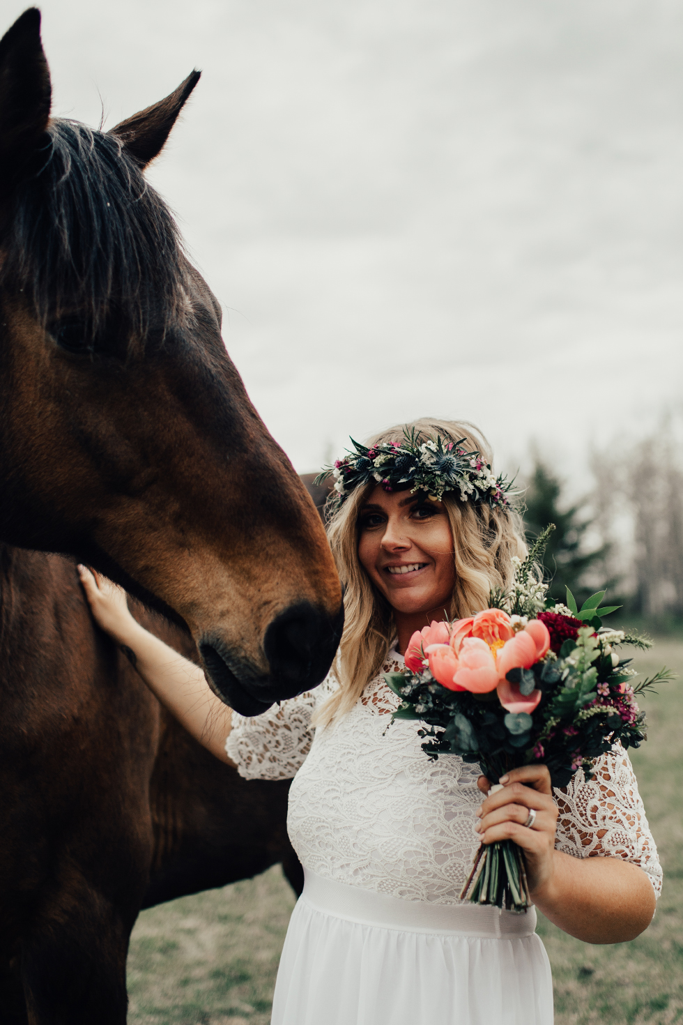 @joshlunt, josh lunt photography, josh lunt, edmonton engagement photographer, edmonton wedding photographer, edmonton lifestyle photographer, edmonton portrait photographer, junebug weddings, the knot