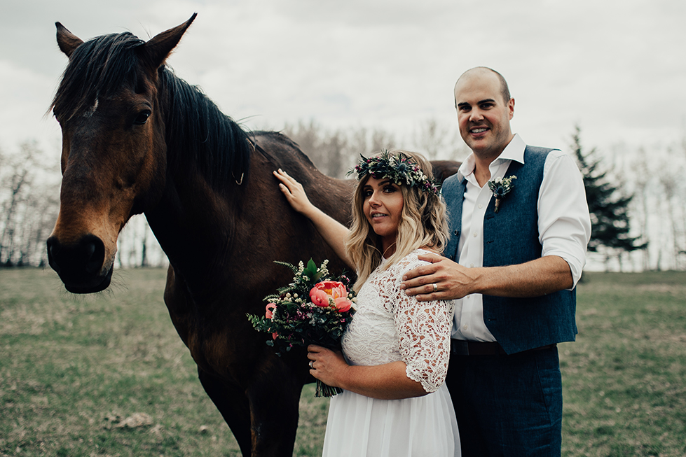 @joshlunt, josh lunt photography, josh lunt, edmonton engagement photographer, edmonton wedding photographer, edmonton lifestyle photographer, edmonton portrait photographer, junebug weddings, the knot